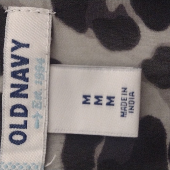 Women's Old Navy Blouse size M - Picture 6 of 10